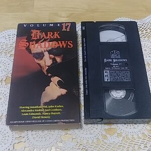 Dark Shadows Volume 17 VHS - Vampires, werewolves, horror, suspense